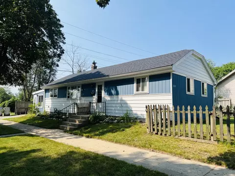 6101 W Fairview, Milwaukee, WI 53214