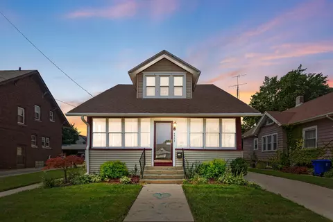 4524 17th, Kenosha, WI 53140