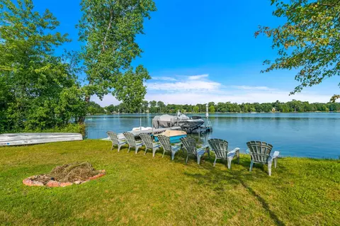 w379s4764 W Pretty Lk, Ottawa, WI 53118