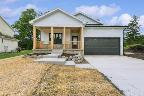 158 Williams, Williams Bay, WI 53191