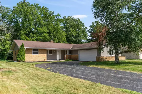 5600 S Denis, Hales Corners, WI 53130