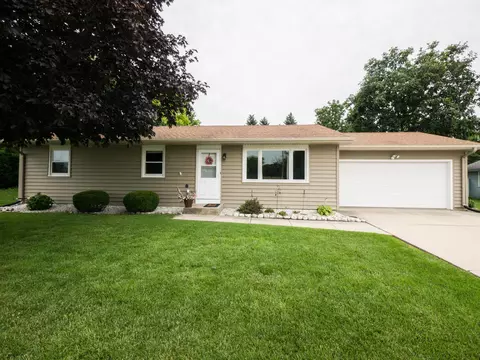 4241 W Rawson, Franklin, WI 53132