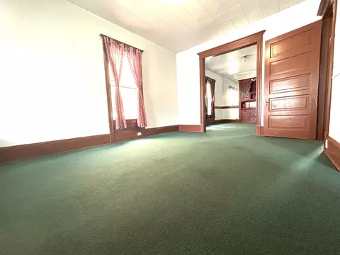 3815 W Vliet, Milwaukee, WI 53208