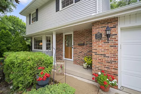 1424 Empire, Waukesha, WI 53186