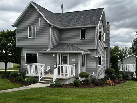 735 Milwaukee, Lomira, WI 53048