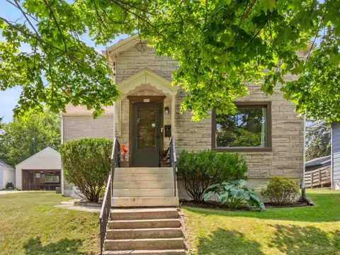 420 N 5th, Manitowoc, WI 54220