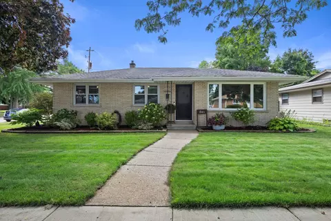 8058 17th, Kenosha, WI 53143