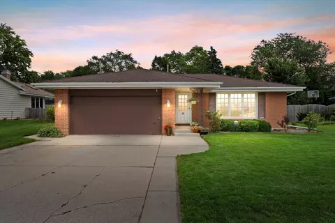 19 Virginia, Racine, WI 53405