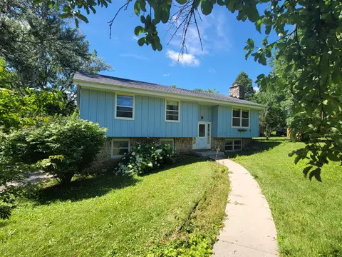 4125 W Freistadt, Mequon, WI 53092