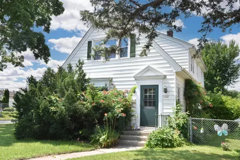 3703 N 40th, Milwaukee, WI 53216