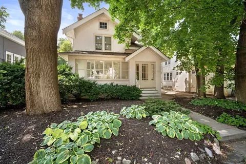 1513 N 69th, Wauwatosa, WI 53213