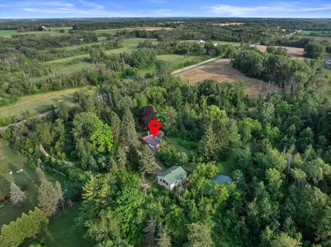 4841 St Finbars, Saukville, WI 53080