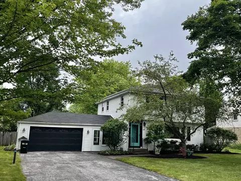 308 E Spooner, Fox Point, WI 53217