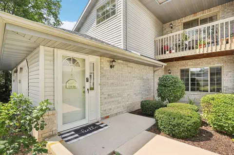 9354 W Loomis #1, Franklin, WI 53132