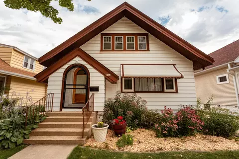 922 S 56th, West Allis, WI 53214