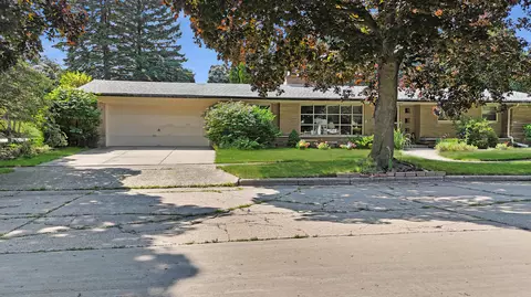 7850 5th, Kenosha, WI 53143