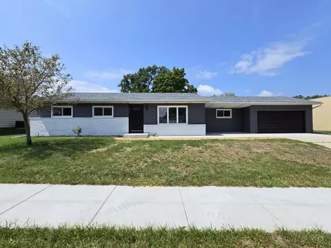 671 Harker, Hartford, WI 53027