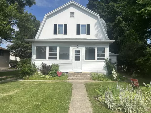 210 N Clear Lk, Milton, WI 53563