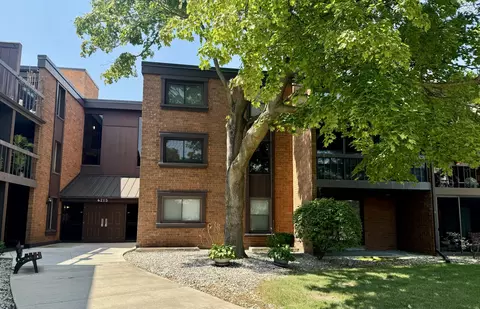4215 N 100th #361D, Milwaukee, WI 53222