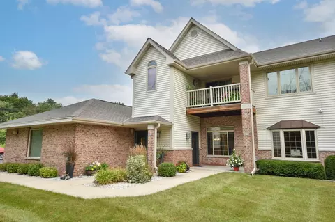 841 Cheyenne #G, Grafton, WI 53024