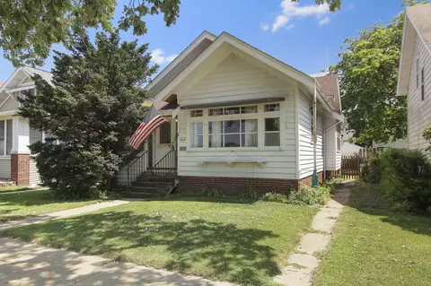 1617 West, Racine, WI 53405