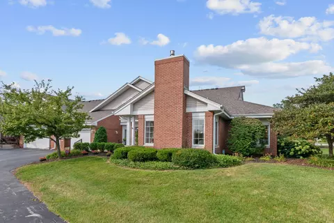 8863 Woodbridge, Greendale, WI 53129