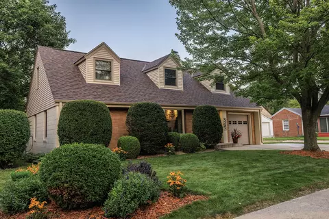 305 Fairview, South Milwaukee, WI 53172
