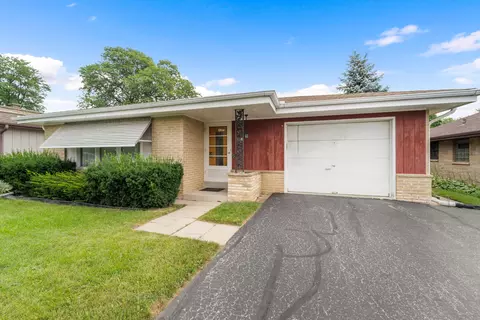 3326 N Mayfair, Wauwatosa, WI 53222