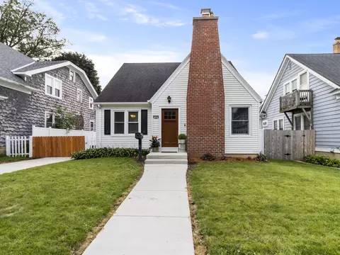 123 Harrison, Waukesha, WI 53186