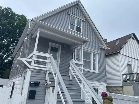 2231 S 5th, Milwaukee, WI 53207