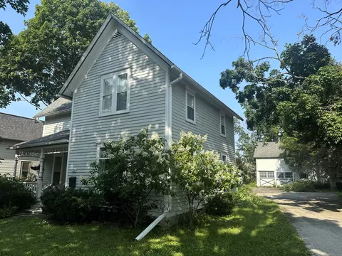 216 Maple, Hartland, WI 53029