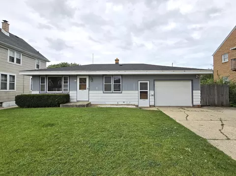 714 Sycamore, South Milwaukee, WI 53172