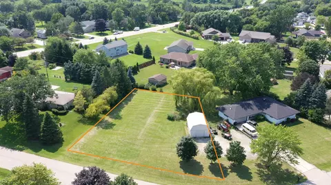 1224 Lancelot, Mount Pleasant, WI 53406