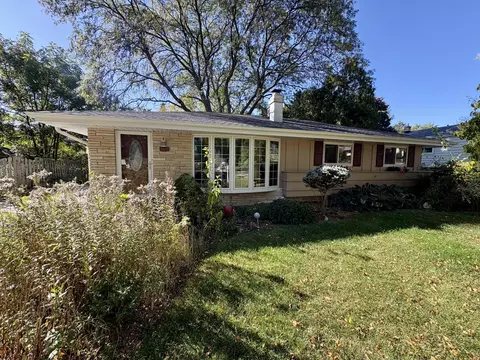 4009 W Hemlock, Milwaukee, WI 53209
