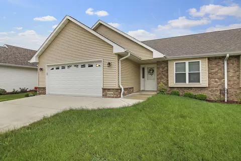 7328 Woodland, Burlington, WI 53105