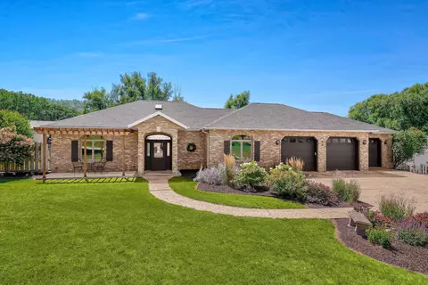 w6027 Ruth Lane, Onalaska, WI 54650