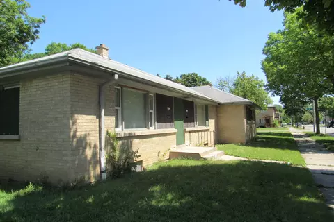 5101 N 41st, Milwaukee, WI 53209
