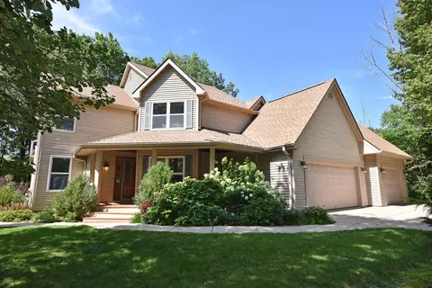 265 High Frst, Cedarburg, WI 53012