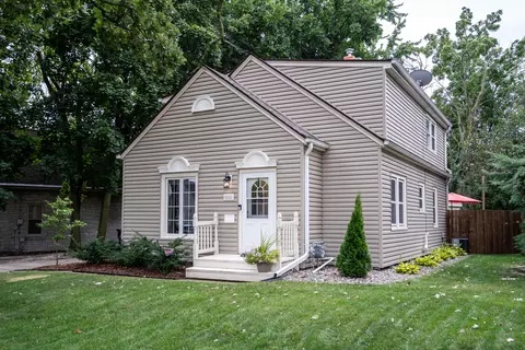 6621 W Howard, Milwaukee, WI 53220