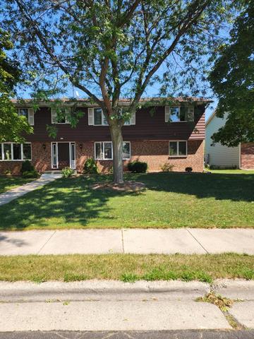 215 S 11th #B, Oostburg, WI 53070