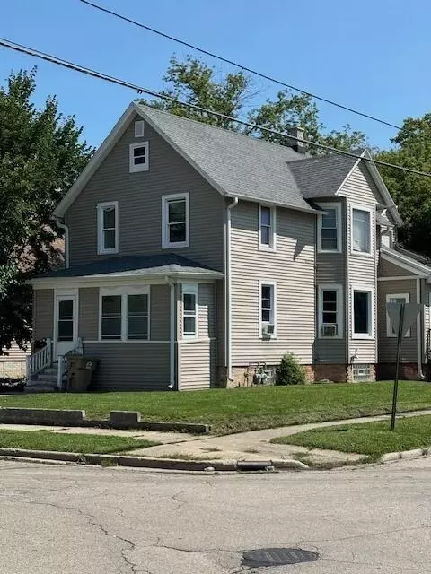 6041 25th, Kenosha, WI 53143