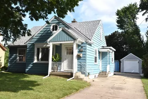 414 W Wabash, Waukesha, WI 53186
