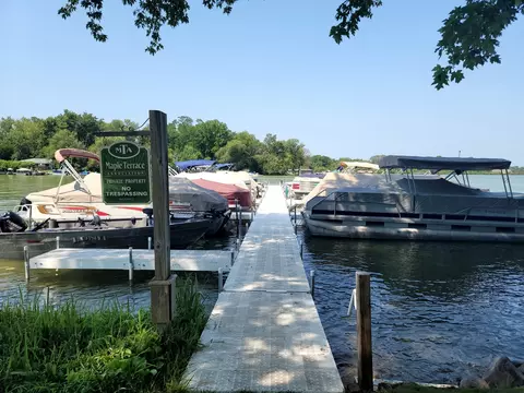706 W Glenview, Oconomowoc, WI 53066
