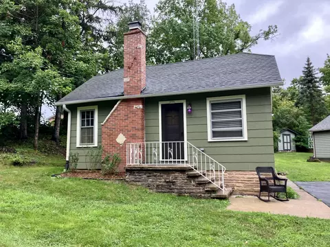 533 Valley, Twin Lakes, WI 53181