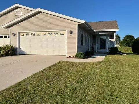 1703 Blue Heron, Two Rivers, WI 54241