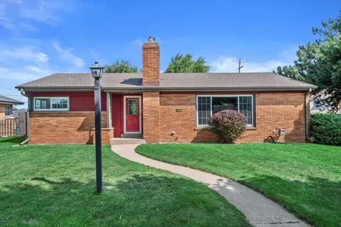 3956 E Holmes, Cudahy, WI 53110