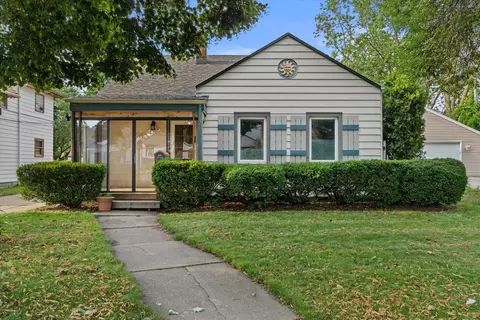 173 E Gauer, Milwaukee, WI 53207