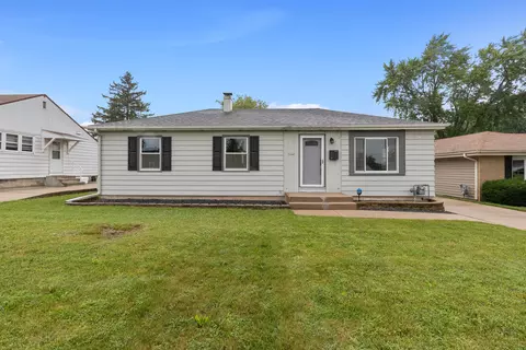 8922 W Cleveland, West Allis, WI 53227