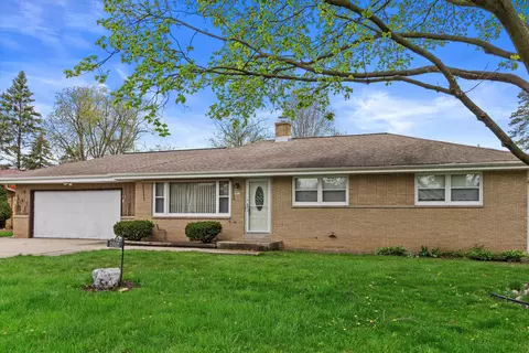 7812 N Fairway, Milwaukee, WI 53223