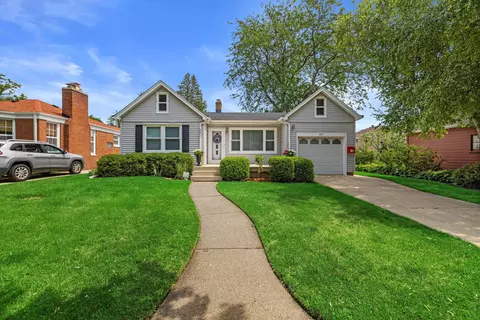 2811 N Wisconsin, Racine, WI 53402